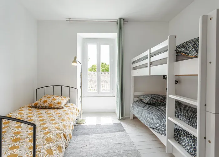 Semesterbostad Gabae Les Volets Verts Puyravault (Charente-Maritime)